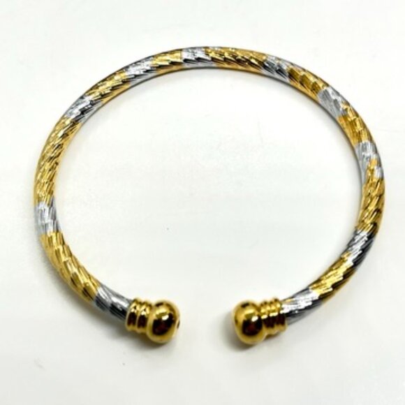 VINTAGE TWO TONE GOLD SILVER TEXTURED CUFF BRACELET RIGID BANGLE STATEMENT - Picture 7 of 10